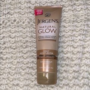 Jergen’s Natural Glow Tanning Lotion